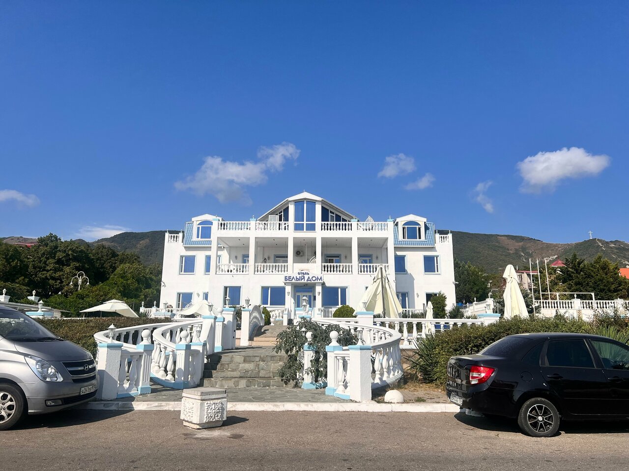 Гостиница Белый Дом Геленджик-95