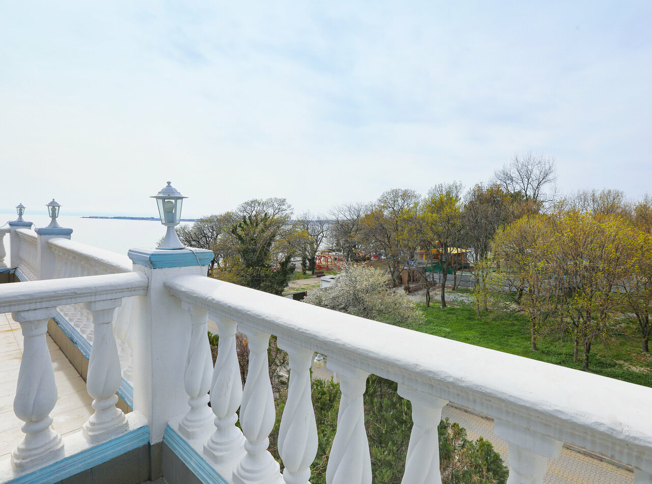 Гостиница Белый Дом Геленджик