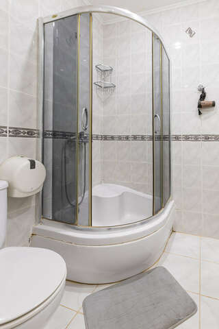 Гостиница Белый Дом Геленджик Семейный номер-11