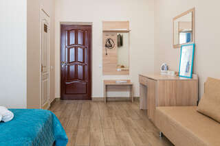 Гостиница Белый Дом Геленджик Полулюкс с террасой-9