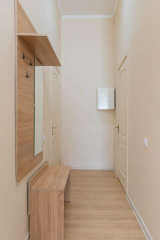 Гостиница Белый Дом Геленджик Четырехместный номер «Комфорт»-11