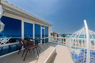 Гостиница Белый Дом Геленджик Пентхаус с террасой-2