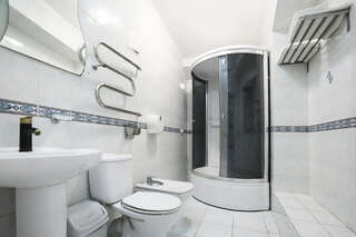 Гостиница Белый Дом Геленджик Двухкомнатный Комфорт с балконом и видом на море-10